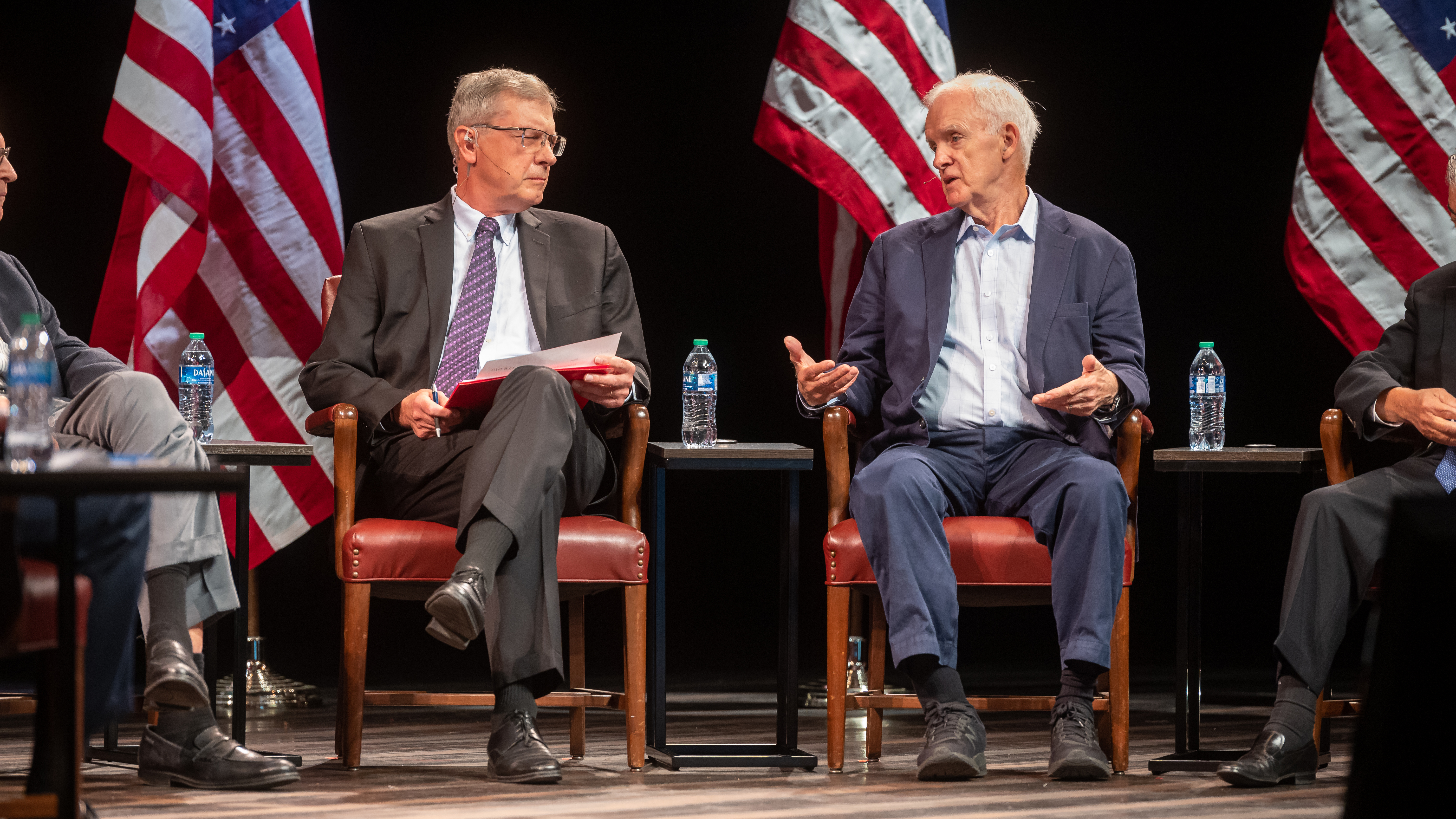 Moderator Kojm and Commissioner Kerrey. Photo by Brosher and Kumar.